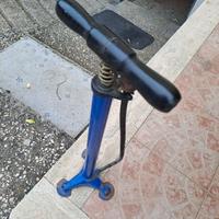 Pompetta bicicletta + casco nuovo