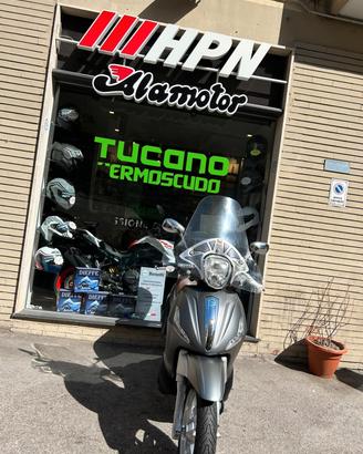 Piaggio Beverly 350
