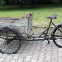 Triciclo d' epoca piu' 85 anni
