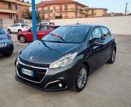 Peugeot 208 PureTech 82 5 porte Allure