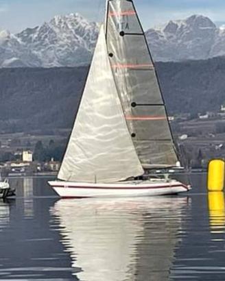 Barca a vela da regata
