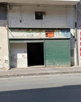 LOCALE COMMERCIALE  C/1 Frattamaggiore 