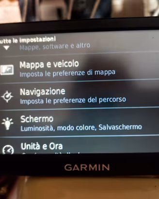 navigatore Garmin  nuvi 65 LM 