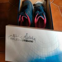 Scarpe uomo 43 blu rosse riflessi urbani