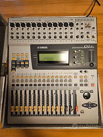 Mixer Yamaha 01V
