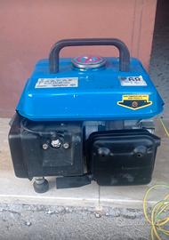 Genrarore di corrente Tecnick 650 VA