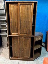Mobile in legno artigianale
