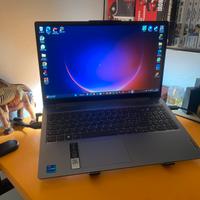 IdeaPad slim 3 (prezzo trattabile)