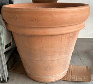 Vaso in terracotta D=52cm H=50cm