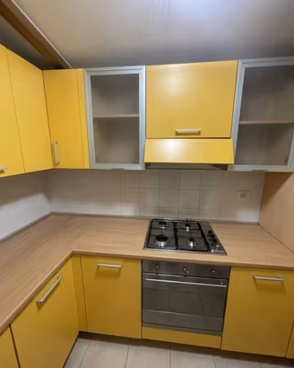 Cucina Angolare Moderna Gialla