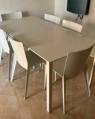 Tavolo LessLess 160 x 80 Molteni con 6 sedie Alfa