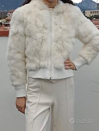 pelliccia bianca di Lapin, ragazza modello casual