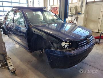 Ricambi VOLKSWAGEN GOLF 4 1900cc diesel del 2003