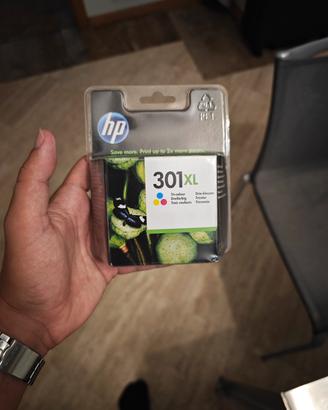 Cartuccia HP 301XL Tricolore nuova e sigillata