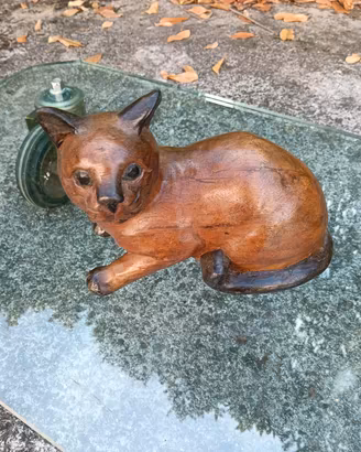 gatto in legno 