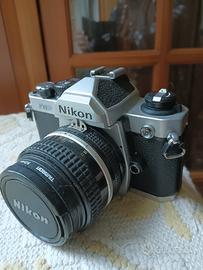 Nikon fm2 new perfetta con obiettivi