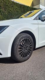 Cerchi in lega MAK Volare 16'' con gomme invernali