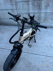 bicicletta elettrica mate bike pieghevole