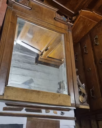 Specchiera Antica in Legno con specchio bisellato