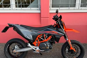 Ktm Smc-R 690
