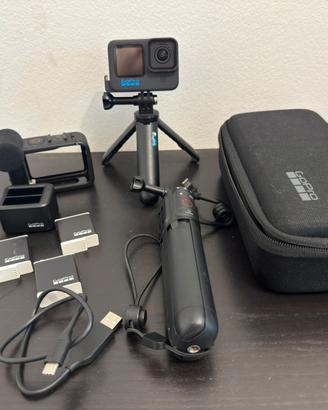 GOPRO 11 BLACK + ACCESSORI