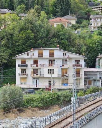 Immobile in asta di 92 m² con 3 locali a Mezzenile