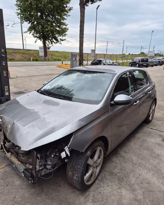 PEUGEOT 308 DEL 2013 PER RICAMBI
