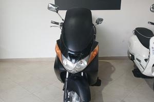 Suzuki Burgman 400
