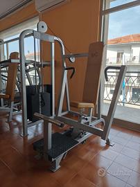 chest Press Life Fitness 