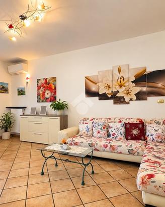 CASA SEMINDIPENDENTE A REGGIO NELL'EMILIA