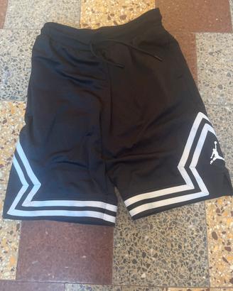 pantaloni jordan