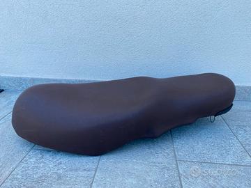  Sella biposto Giuliari per Aprilia Scarabeo 50