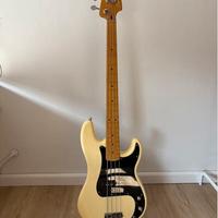 Fender Squier matt freeman precision bass