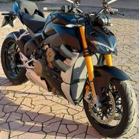 Ducati streetfighter v4s