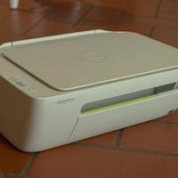 Stampante da casa HP 2130 con cartucce cariche.