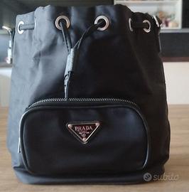 Una borsa/bauletto prada