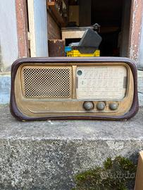 Radio antica Magnadyne