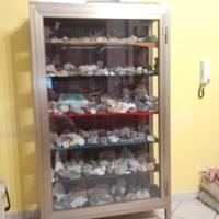 Minerali con vetrina 