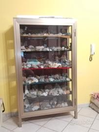 Minerali con vetrina 