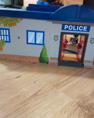 stazione di polizia