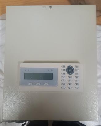 Centrale Interlogix e tastiera 
