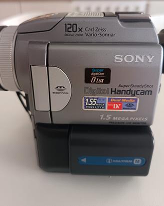 digital video camera 