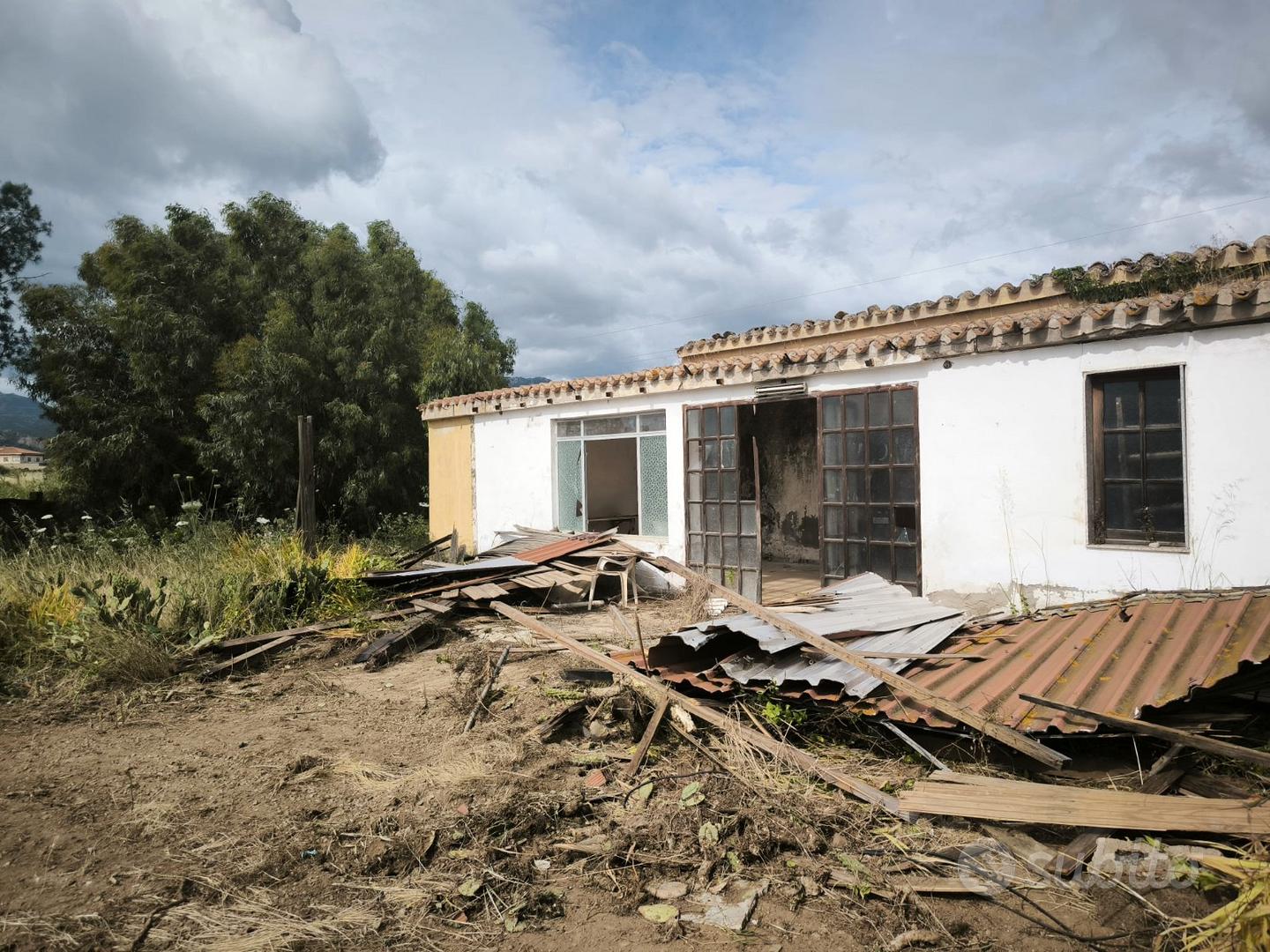 Fabbricato regolare su lotto agricolo - Vista 5