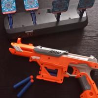 Nerf con 4 colpi e bersaglio elettronico