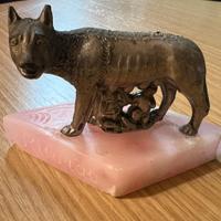 Statua Lupa Capitolina Romolo Remo