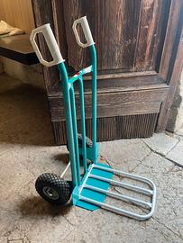 Carrello portapacchi a pianale estensibile