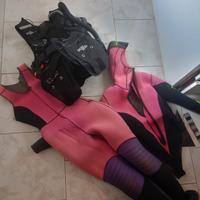 attrezzatura da subacquea donna completa