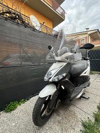 scooter kymco agility 200i r16 350€ trattabili !!