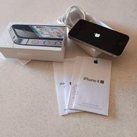 i phone 4s.    16 giga