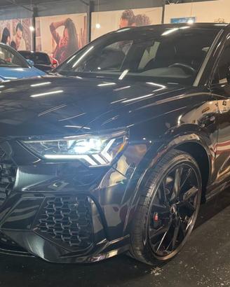 AUDI RS Q3 quattro S tronic